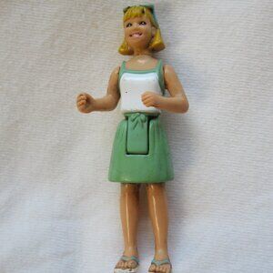 vintage unknown 3" Action figure - Tourist girl...?